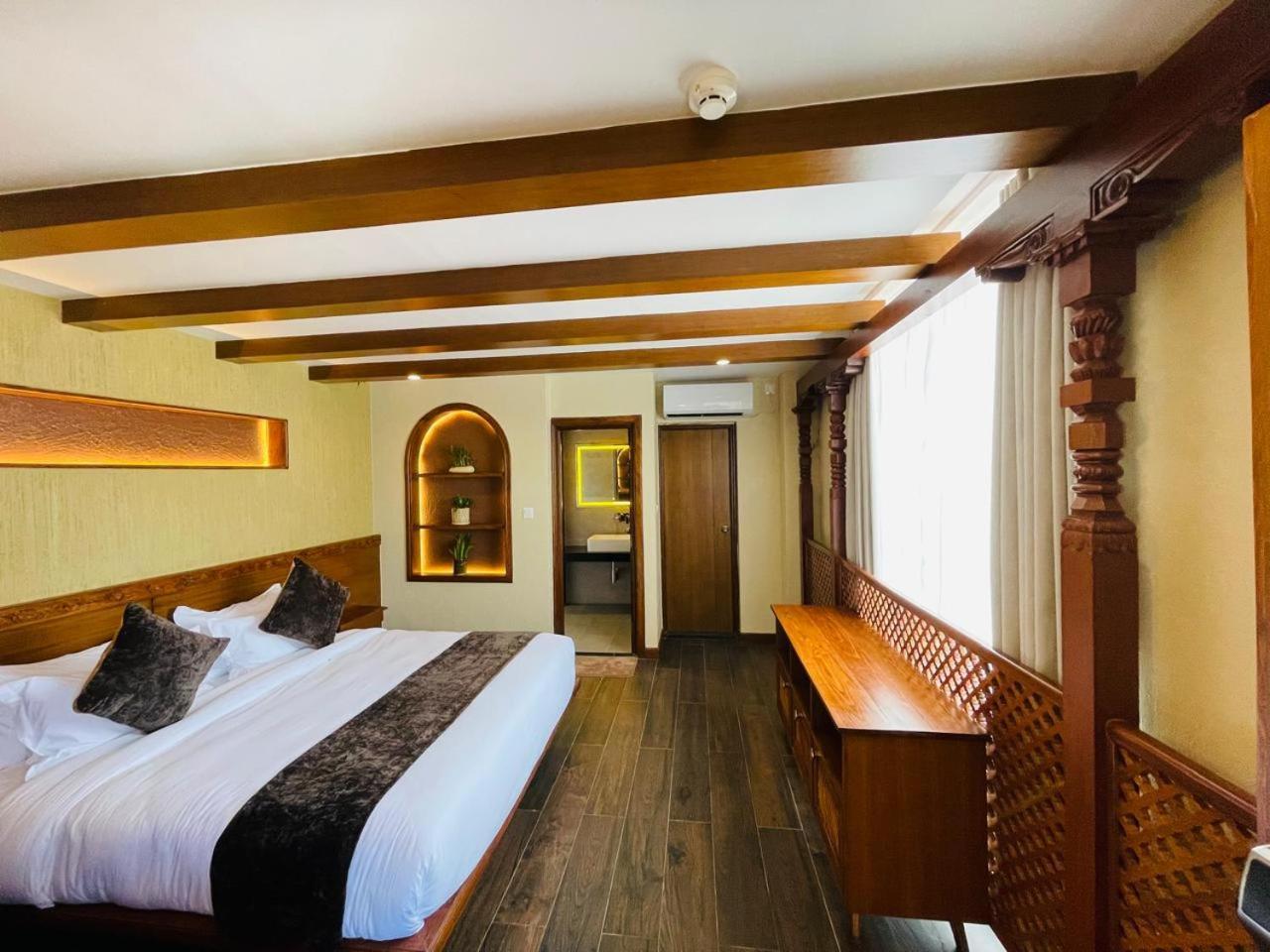 Timber House By Tara Group Hotel Kathmandu Ngoại thất bức ảnh