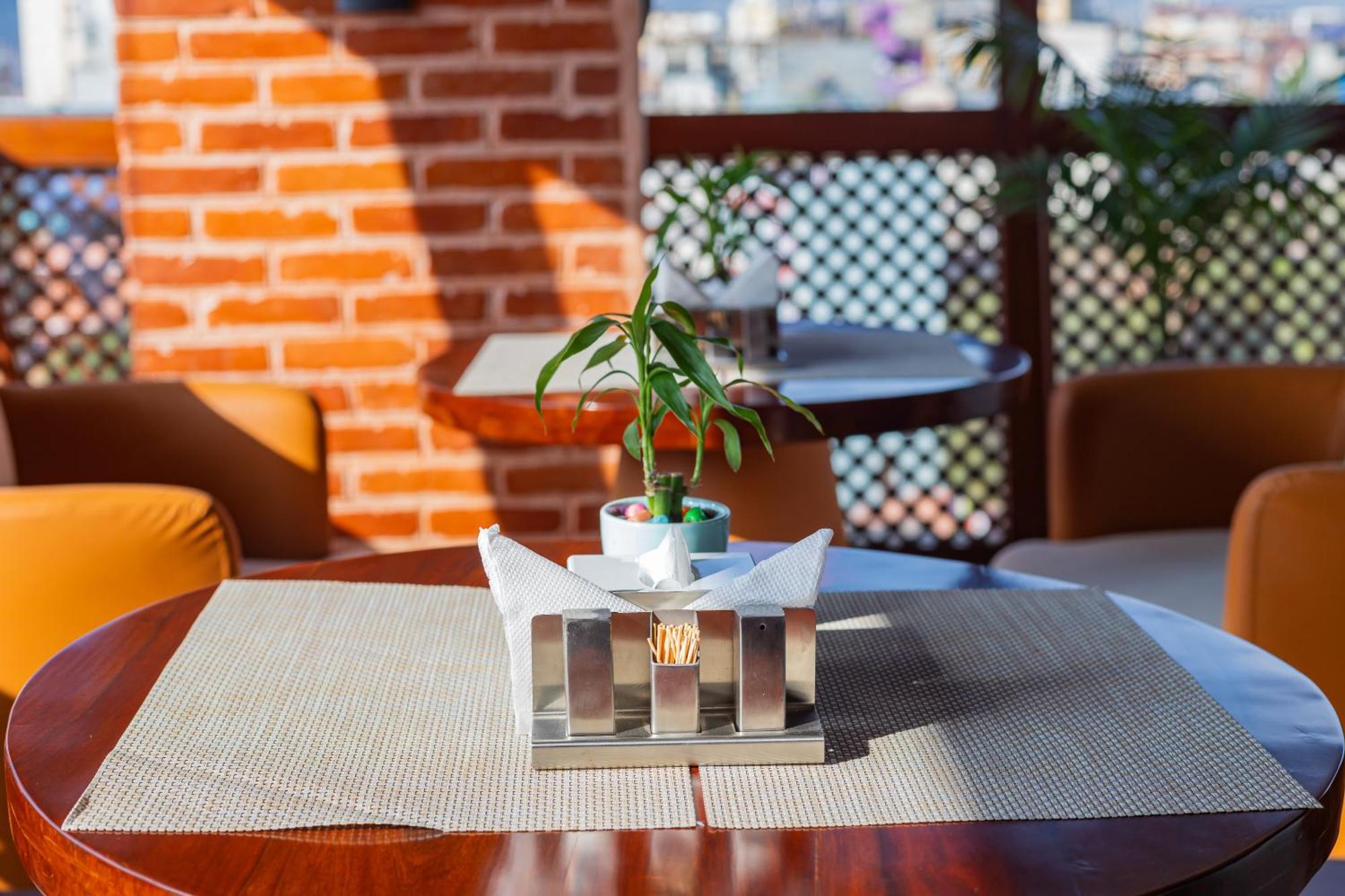 Timber House By Tara Group Hotel Kathmandu Ngoại thất bức ảnh